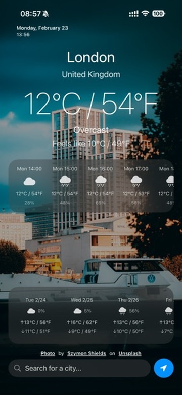 DualDegrees dual temperature display with location-based background imagery